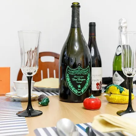 Perle Rare Croisette A Cote De L Carlton Centre Croisette 1mn 5mn Du Palais 4p *